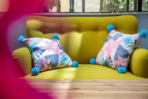 Capitone sofa