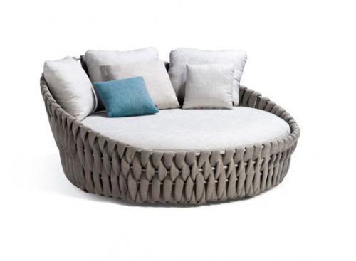 Tangled Daybed