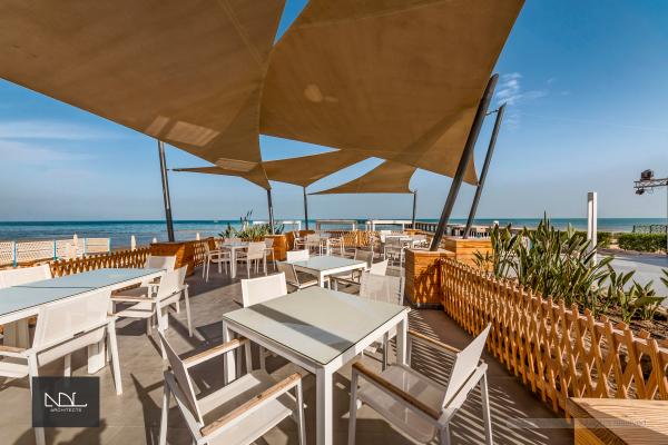 Clique Beach Restaurant