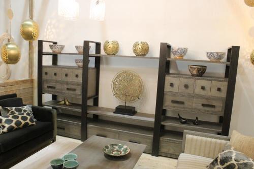 Abrag TV Unit