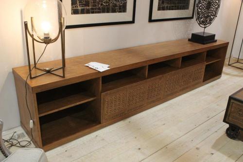 Xela TV Unit