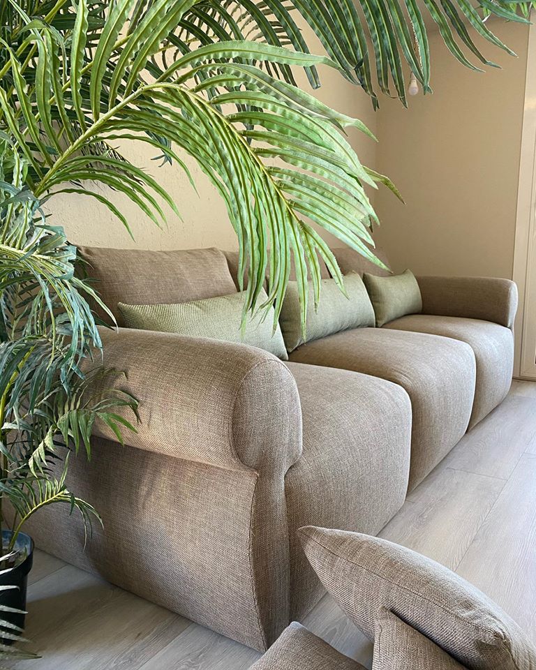 Makeba Sofa
