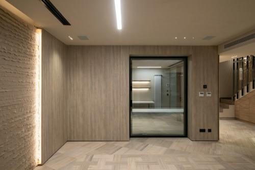 Magic Mirror Partition