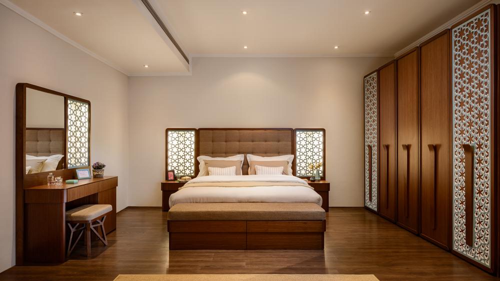 Andalusia master bed 180