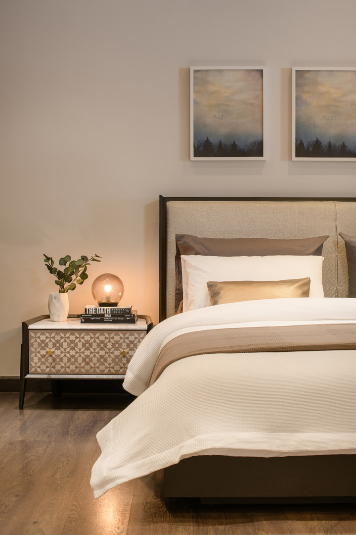Lazurde Bed 180