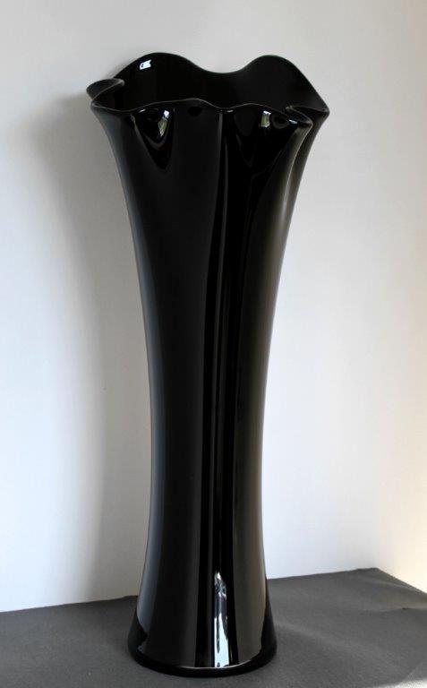 BLACK Vase