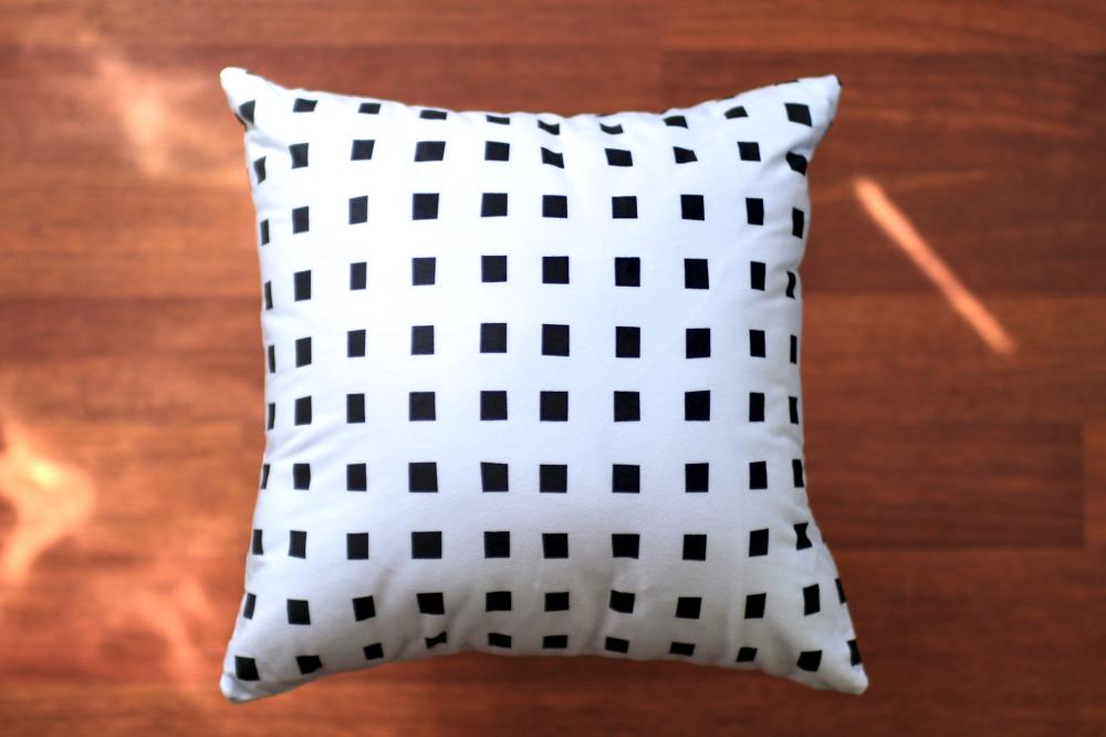 Hanker Cushion