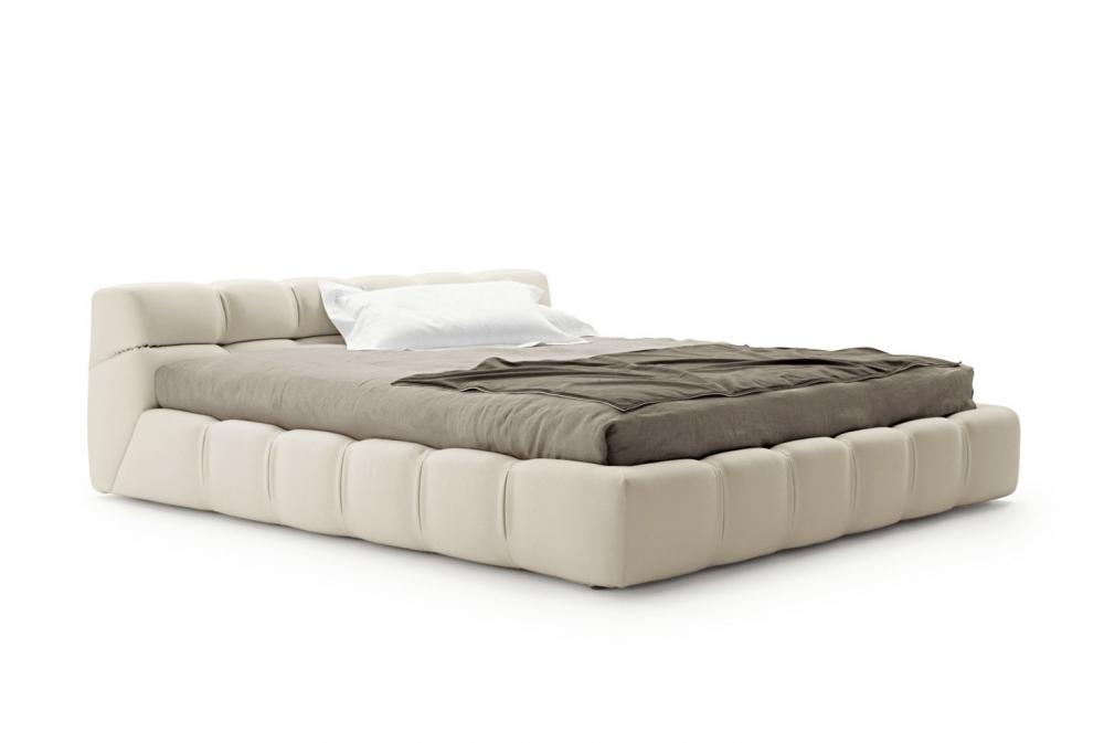 TUFTY bed