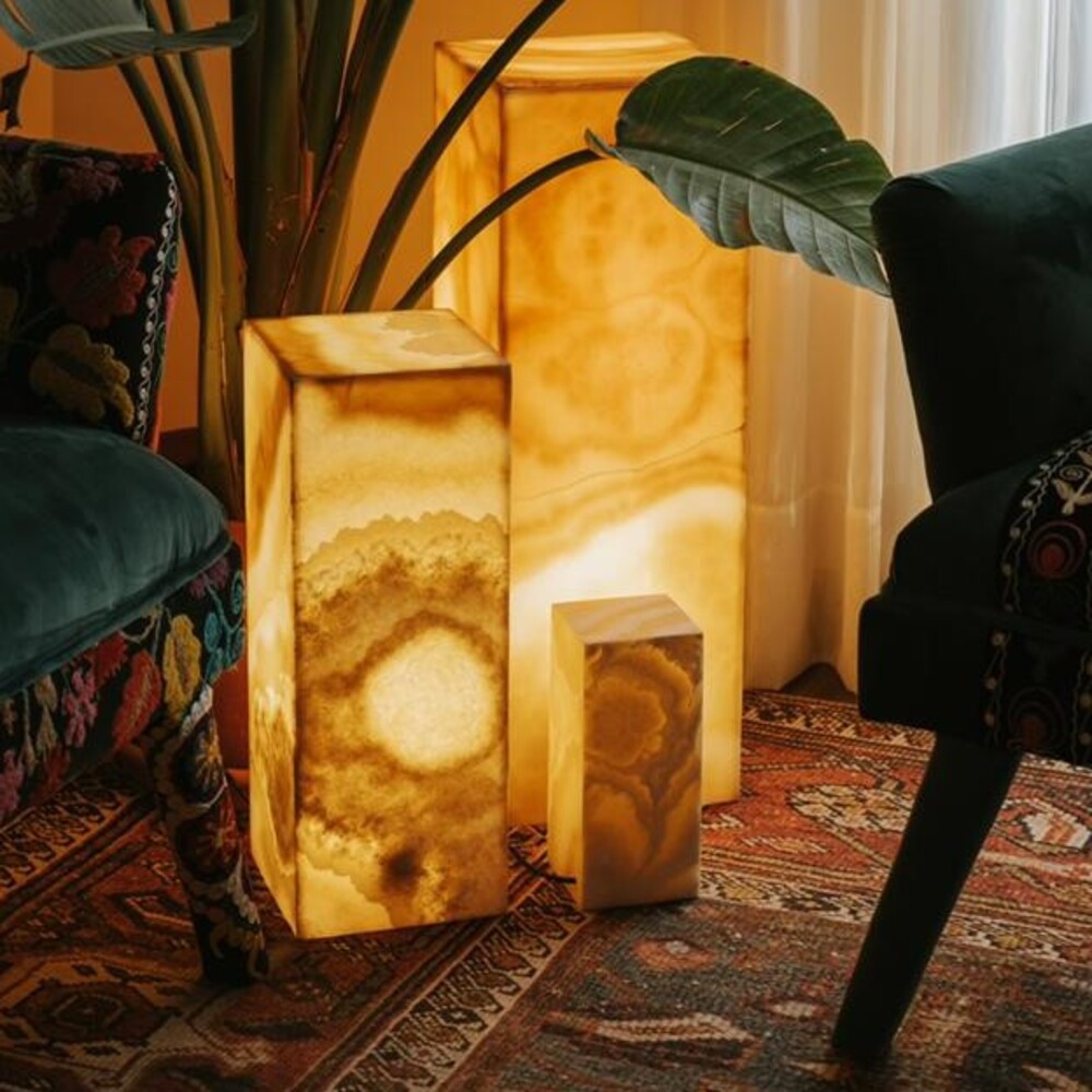 Egyption Onyx Lamp - closed top