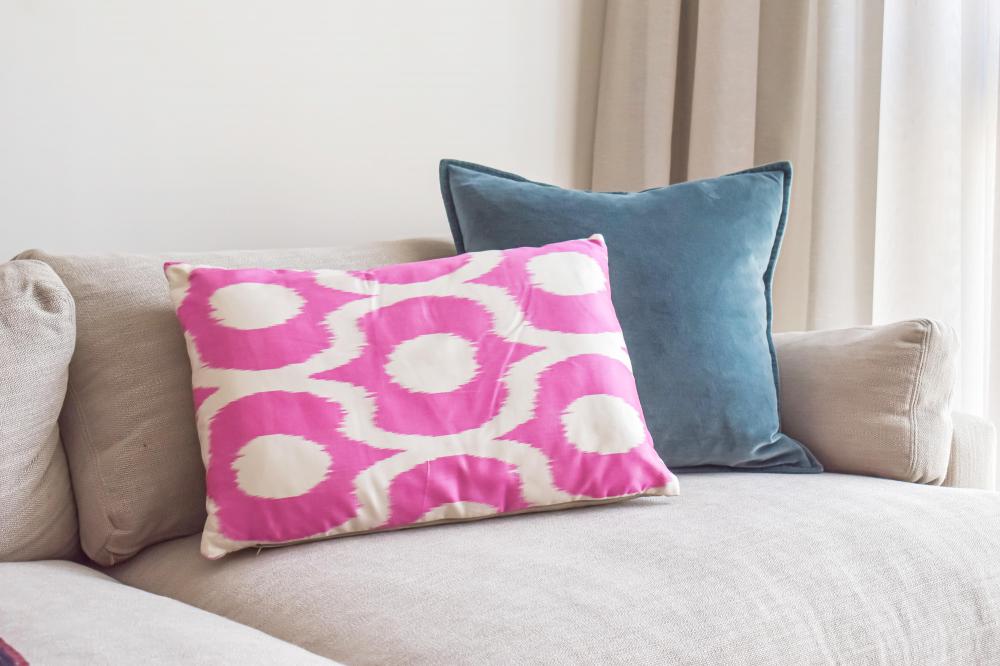 Pink ottoman silk Ikat cushion