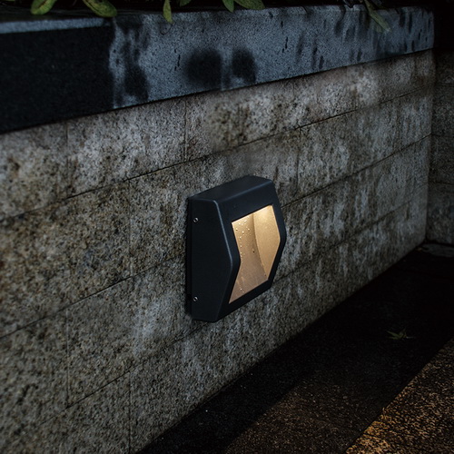 Outdoor Wall Lights