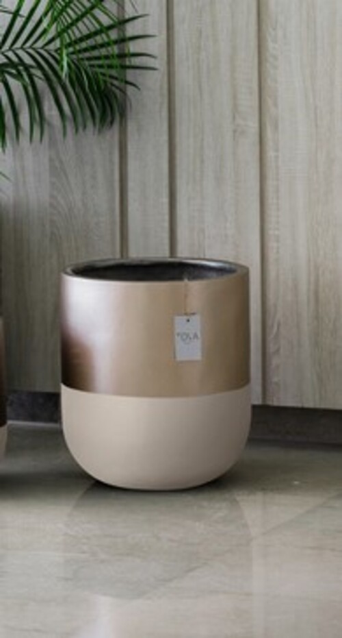 Fiber glass metallic Beige pot 36Dx36Hcm