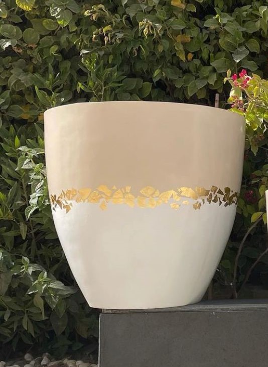 Gold Beige Fiber glass Pot 60Dx60Hcm