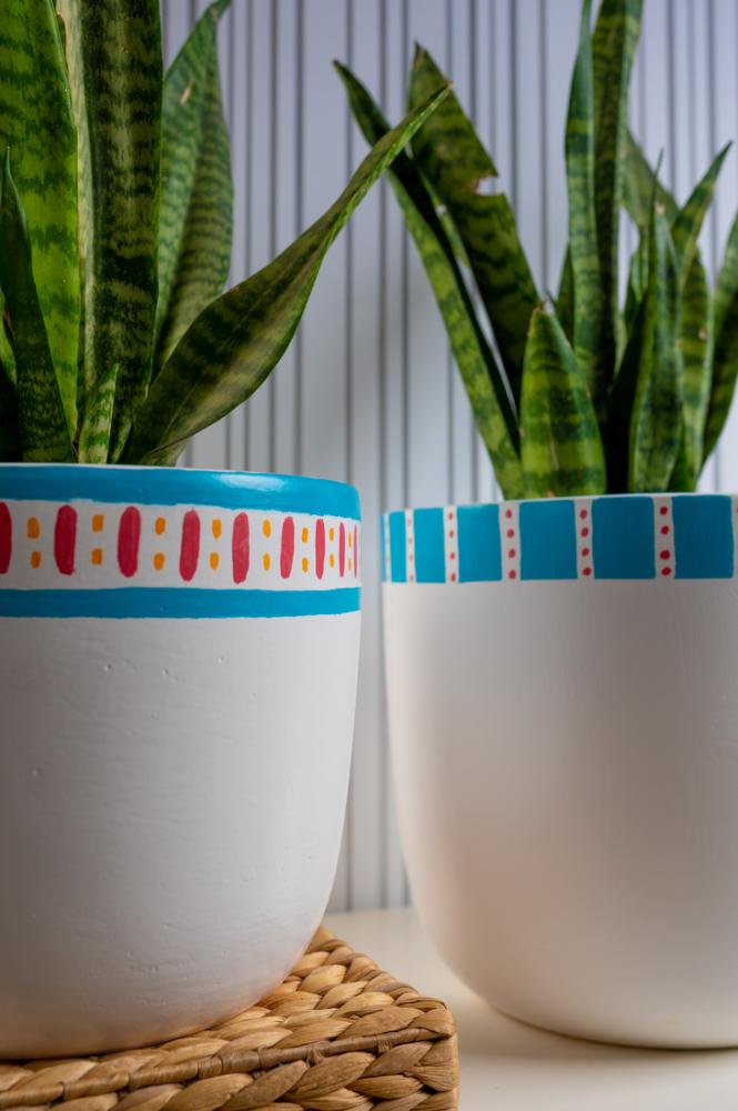 White Coral Pattern TOVA Pot