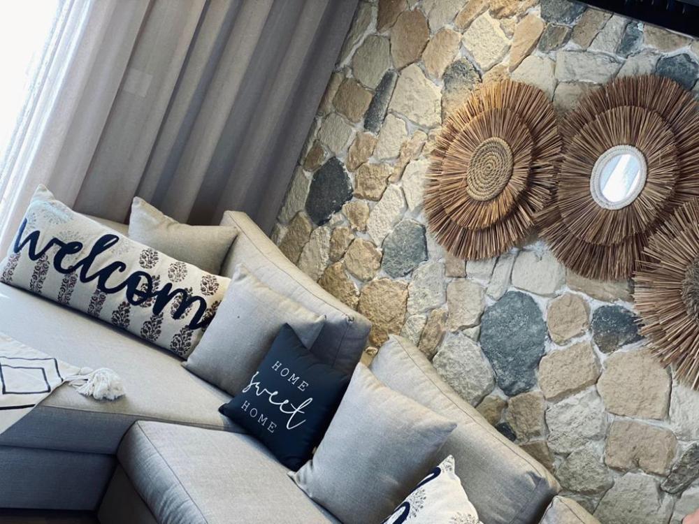 Tuscan-Rustic offwhite