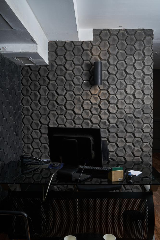 Geostone- 3D Gray