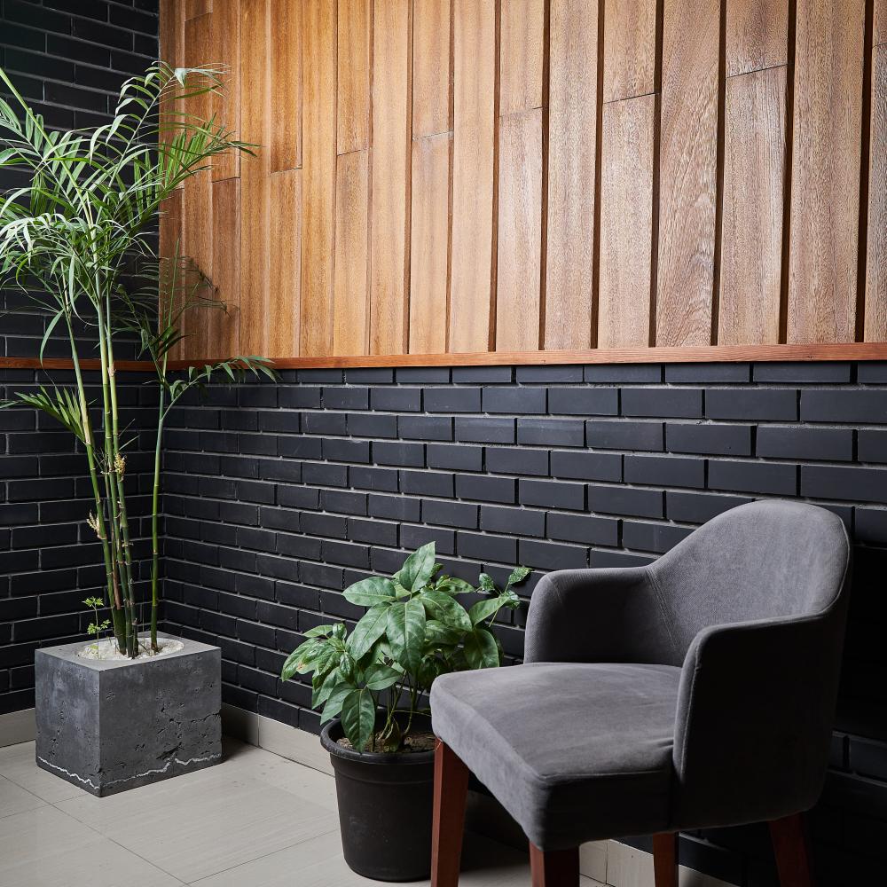 Cultured Bricks-Black