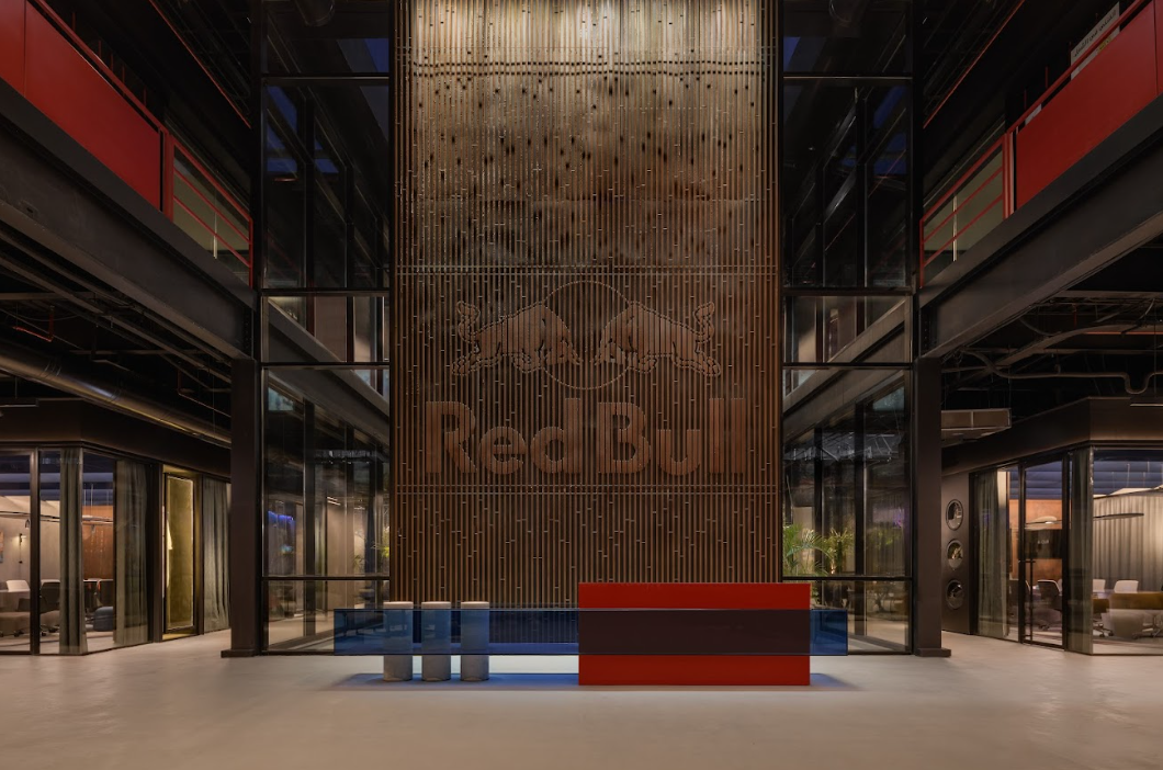 Red Bull Head Quarter - District 5